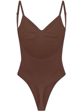 Skims LOW BACK THONG BODYSUIT